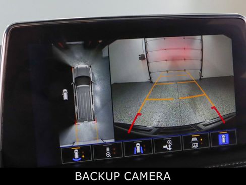 Used 2023 Chevrolet Tahoe Z71 w/ Luxury Package image 19