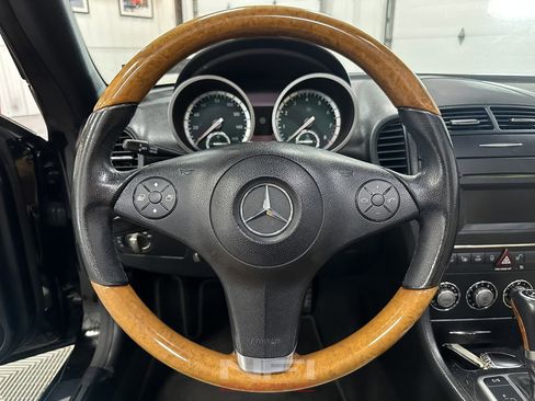 Used 2009 Mercedes-Benz SLK 300 image 32