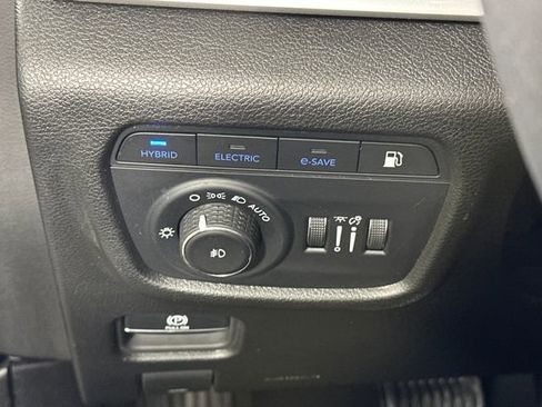 Used 2024 Jeep Grand Cherokee Limited 4xe image 19