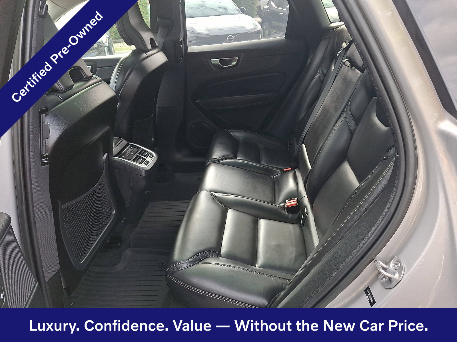 Certified 2023 Volvo XC60 B5 Ultimate w/ Climate Package AWD/4WD image 11