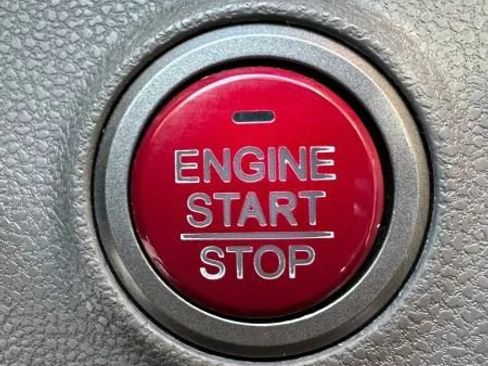 Used 2016 Honda Odyssey Touring Elite image 31