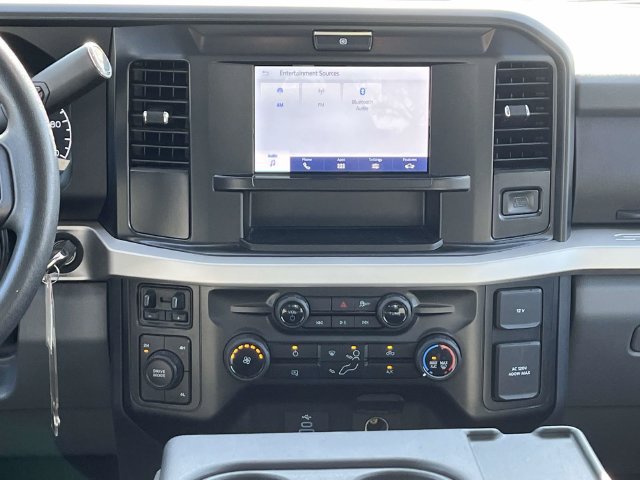 Used 2025 Ford F250 XLT AWD/4WD image 17