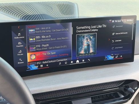 Used 2025 BMW M340i w/ Premium Package image 27