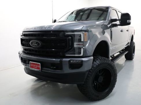 Used 2022 Ford F250 Lariat w/ Black Appearance Package image 57