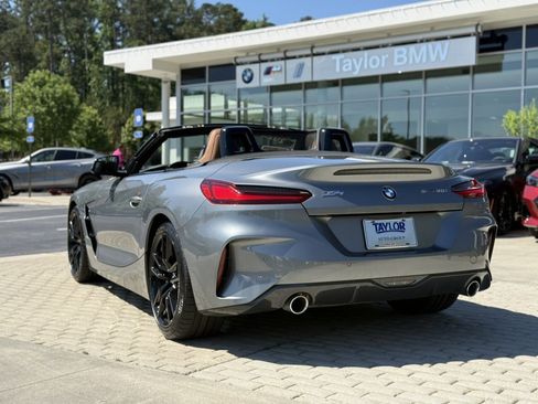 Certified 2024 BMW Z4 sDrive30i w/ Premium Package RWD image 4