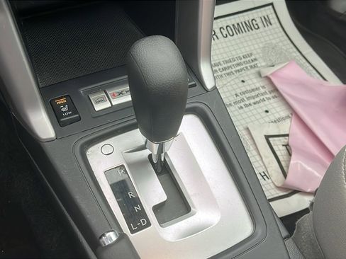 Used 2017 Subaru Forester 2.5i Premium image 21
