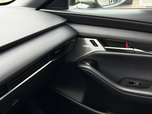 New 2026 MAZDA MAZDA3 2.5 S Hatchback w/ Premium Pkg image 31