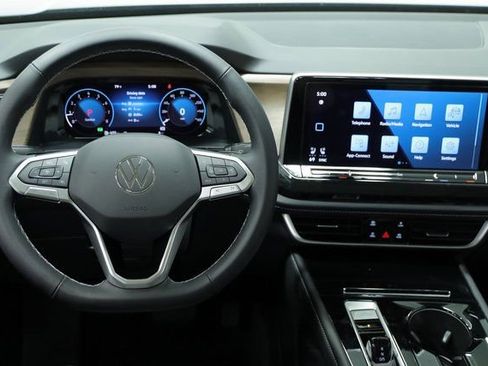 New 2026 Volkswagen Atlas SE FWD image 12