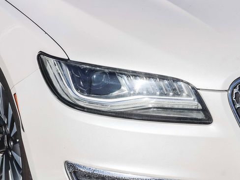 Used 2017 Lincoln MKZ Reserve image 5