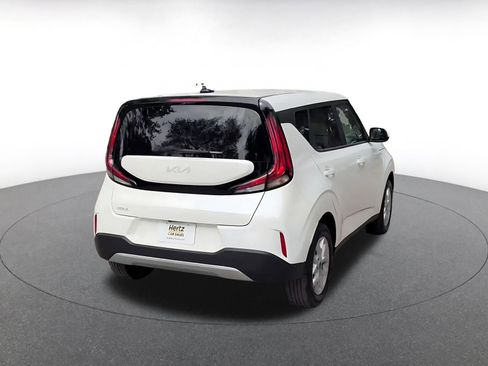 Used 2025 Kia Soul LX w/ LX Technology Package image 14