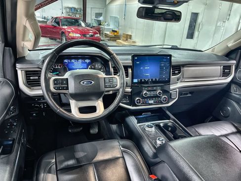 Used 2024 Ford Expedition Max XLT AWD/4WD image 19