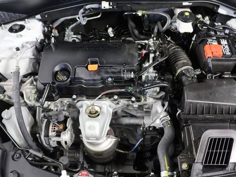 Certified 2025 Honda HR-V LX image 22