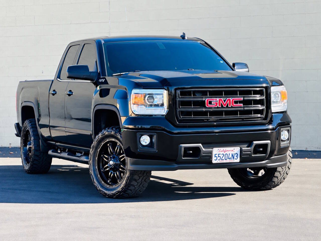 Used 2014 GMC Sierra 1500 SLE AWD/4WD image 1