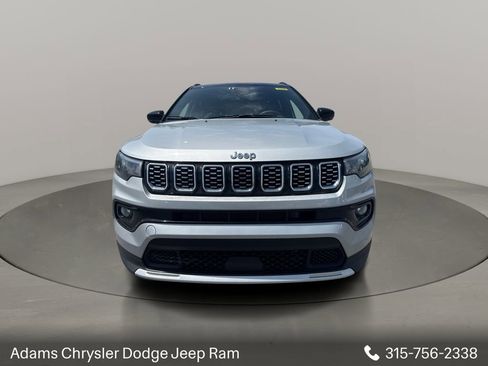 Used 2025 Jeep Compass Limited AWD/4WD image 2
