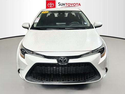 Used 2022 Toyota Corolla LE FWD image 30