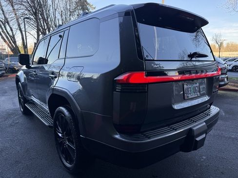 Used 2024 Lexus GX 550 image 11