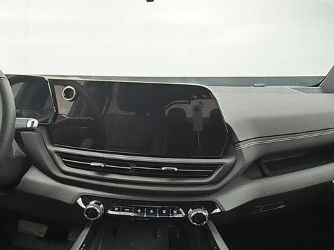 New 2026 Chevrolet Silverado EV LT AWD/4WD image 25
