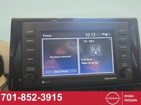 Used 2021 Toyota RAV4 XLE Premium AWD/4WD image 29