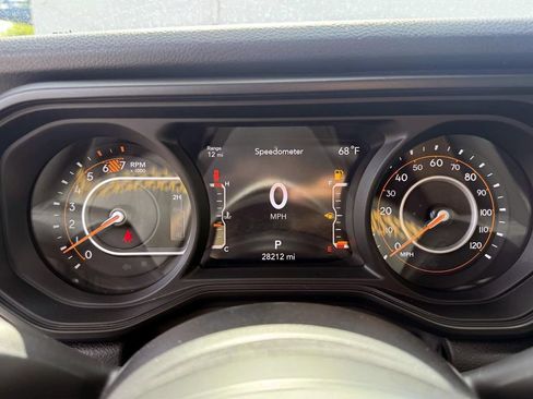Used 2024 Jeep Wrangler Unlimited Sport AWD/4WD image 27