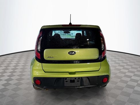 Used 2017 Kia Soul FWD image 6