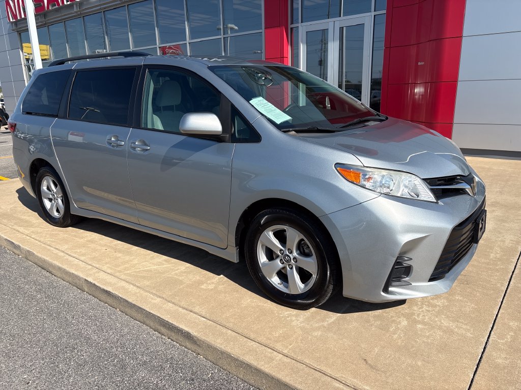 Used 2020 Toyota Sienna LE FWD image 7