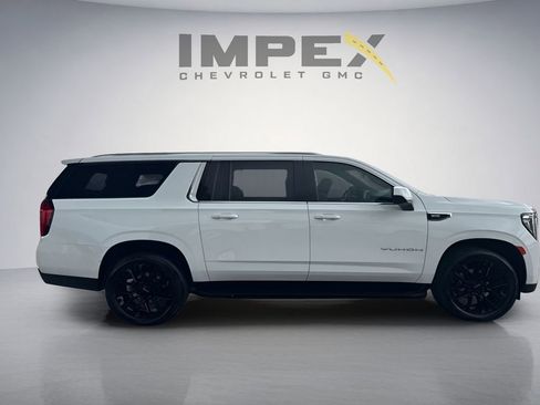 Used 2022 GMC Yukon XL SLE w/ Gmc Pro Safety Plus Package AWD/4WD image 6