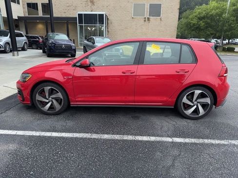 Used 2020 Volkswagen Golf 4-Door FWD image 3