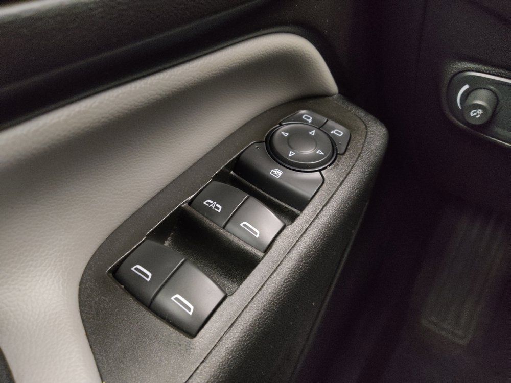 Used 2021 Chevrolet Equinox LS w/ LS Convenience Package AWD/4WD image 27