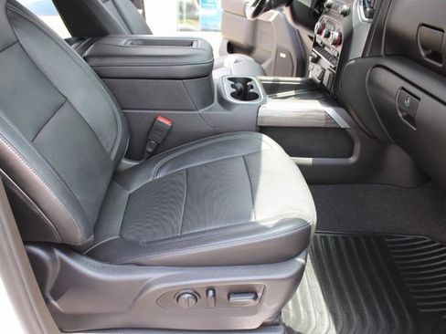 Used 2020 Chevrolet Silverado 1500 LTZ w/ LTZ Plus Package image 27