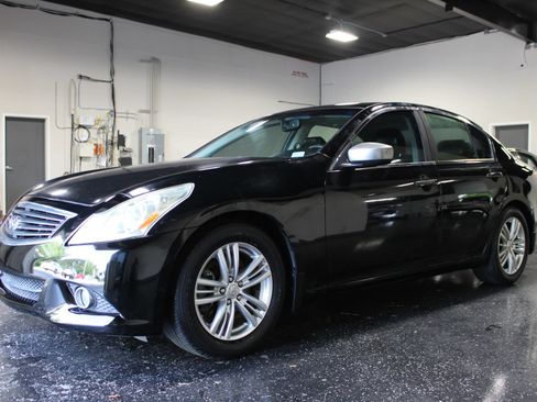 Used 2012 INFINITI G37 Journey w/ Premium Pkg RWD image 6