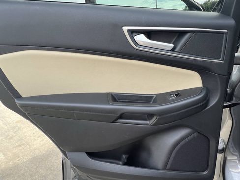 Used 2021 Ford Edge SEL w/ Cargo Accessory Package AWD/4WD image 16