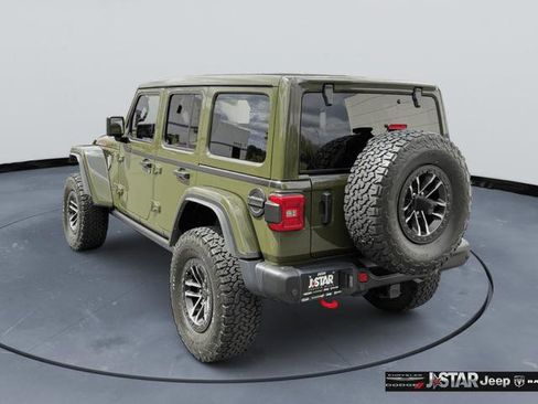 Used 2024 Jeep Wrangler Unlimited Rubicon AWD/4WD image 7
