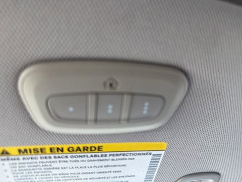 Used 2019 Chrysler Pacifica Limited w/ Advanced Safetytec Group FWD image 21