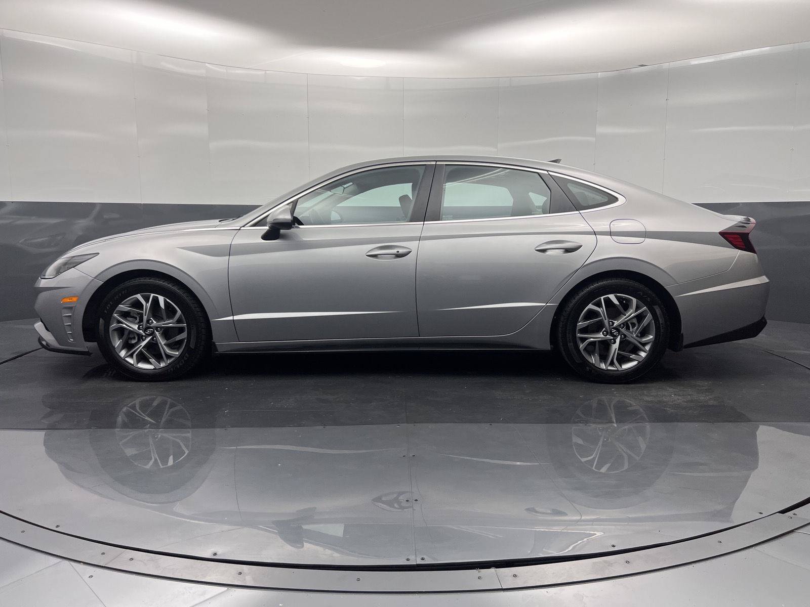 Used 2023 Hyundai Sonata SEL w/ Winter Weather Package FWD image 27