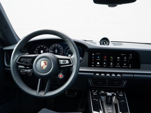 Certified 2025 Porsche 911 Carrera image 21
