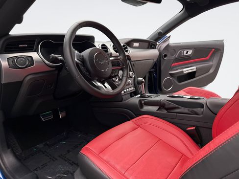 Used 2022 Ford Mustang GT Premium w/ Equipment Group 401A RWD image 11