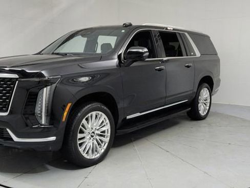 Certified 2025 Cadillac Escalade ESV Premium Luxury w/ LPO, Floor Liner Package image 1