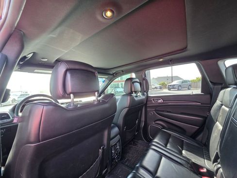 Used 2018 Jeep Grand Cherokee High Altitude AWD/4WD image 11