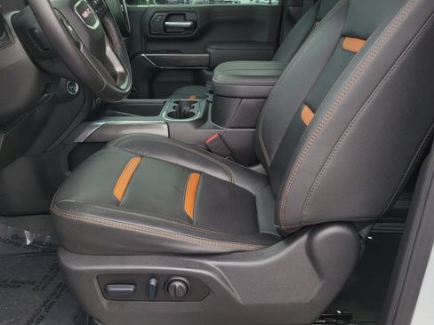 Used 2023 GMC Sierra 2500 AT4 w/ AT4 Premium Plus Package AWD/4WD image 6