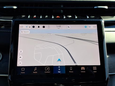 Used 2022 Jeep Grand Cherokee Overland w/ Luxury Tech Group IV image 19