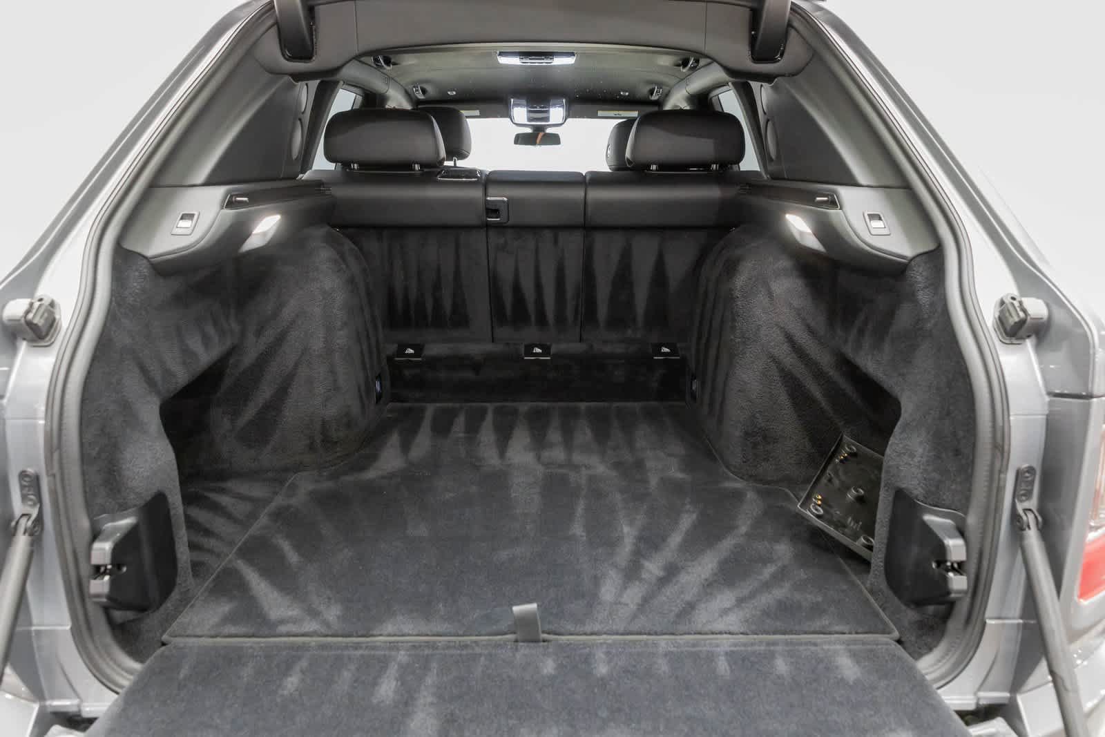 Certified 2022 Rolls-Royce Cullinan AWD/4WD image 33