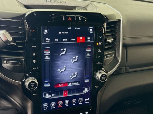 Used 2020 RAM 2500 Laramie image 10