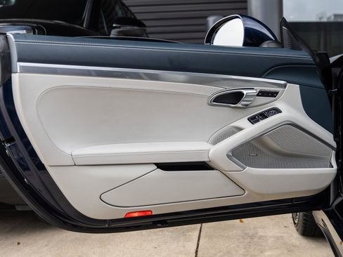 Certified 2018 Porsche 911 Turbo image 25