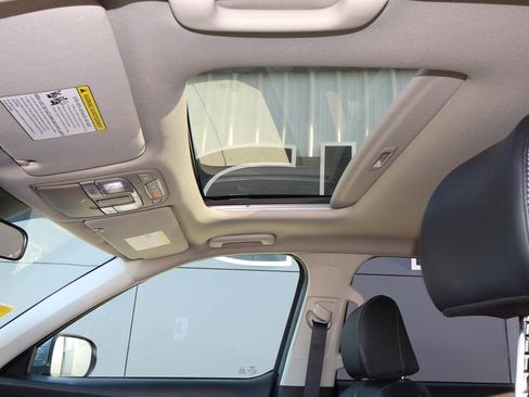 Used 2025 Kia Telluride S image 8