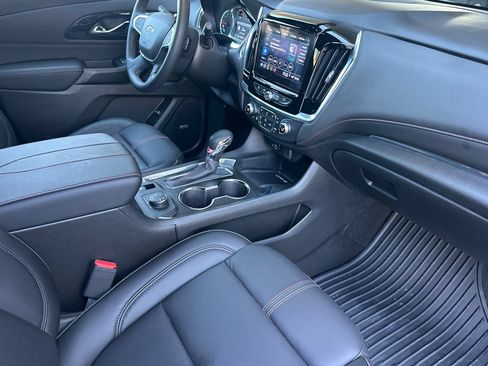 Used 2023 Chevrolet Traverse RS AWD/4WD image 16