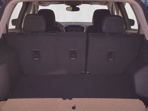 Certified 2024 GMC Terrain SLE w/ Driver Convenience Package FWD image 6