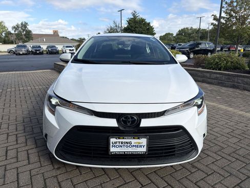 Used 2024 Toyota Corolla LE FWD image 8