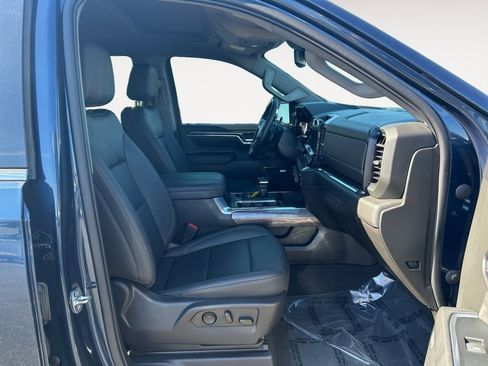 Used 2023 Chevrolet Silverado 1500 LTZ AWD/4WD image 10