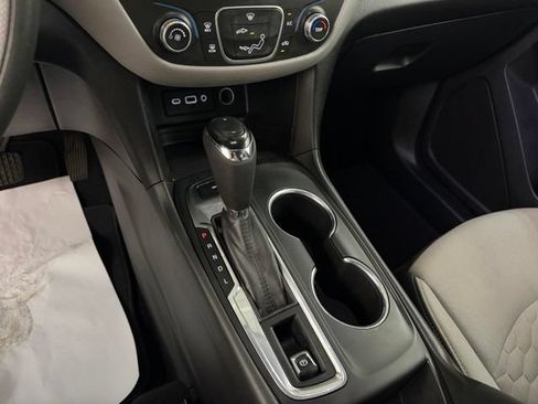 Used 2020 Chevrolet Equinox LT AWD/4WD image 25