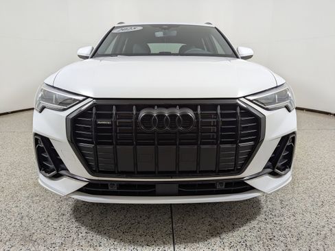 Certified 2025 Audi Q3 2.0T Premium image 2